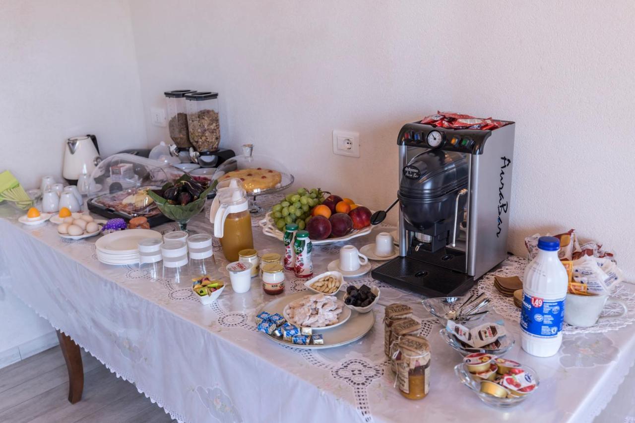 B&B Villa Orchidea Рикади Екстериор снимка
